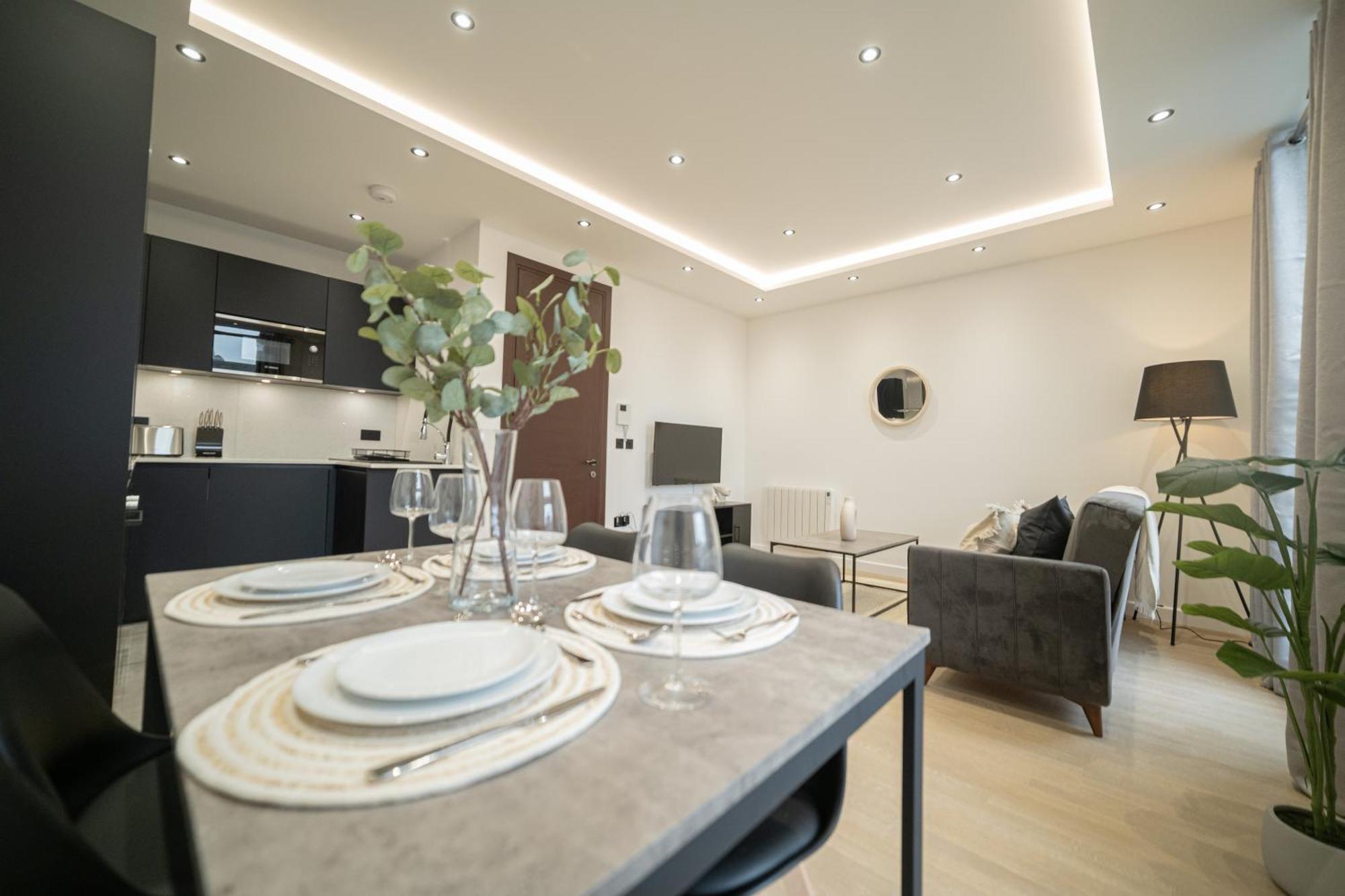 One And Two Bedroom Apartments Near Holloway Train Station By Belvilla 런던 외부 사진