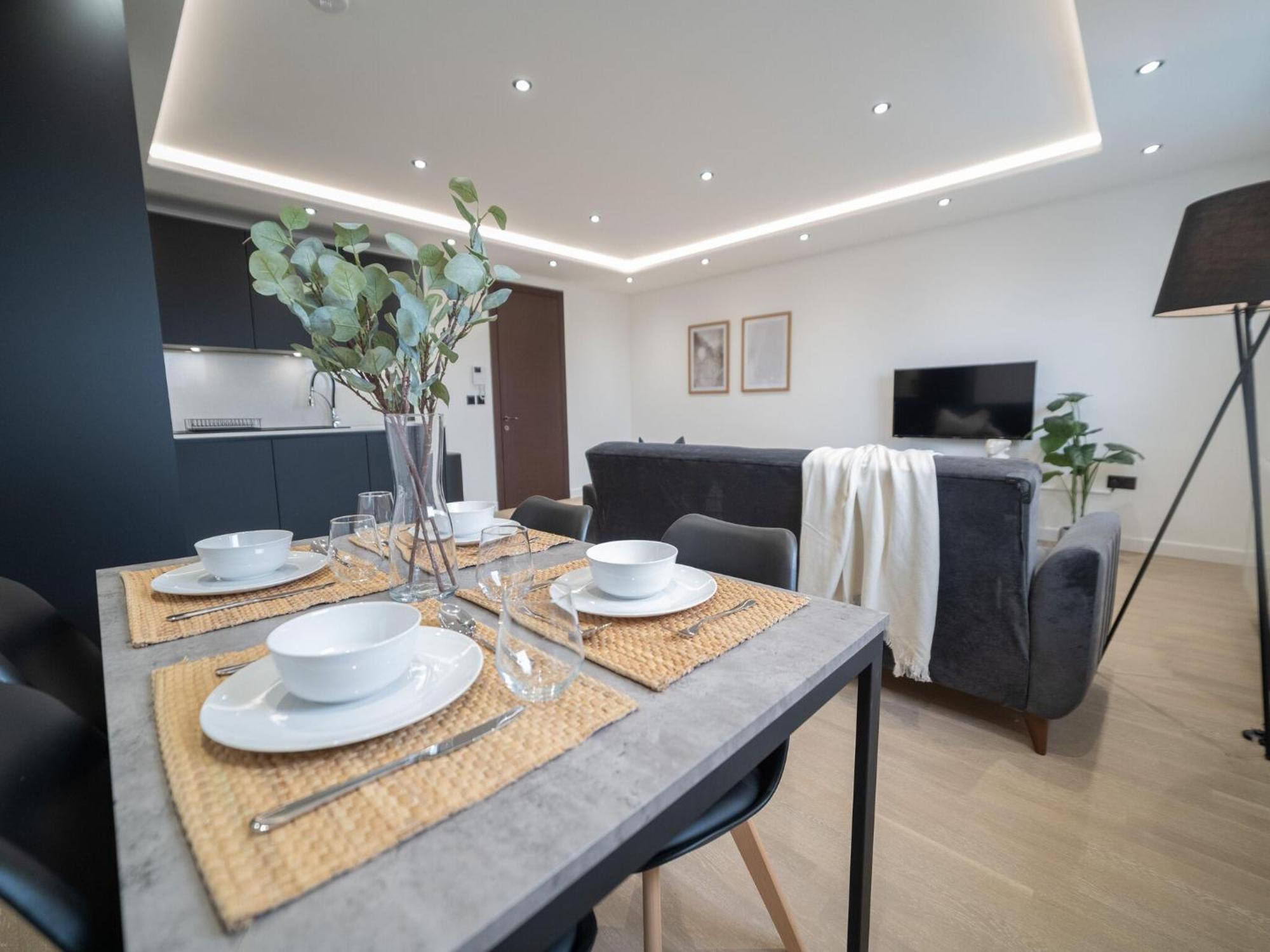 One And Two Bedroom Apartments Near Holloway Train Station By Belvilla 런던 외부 사진